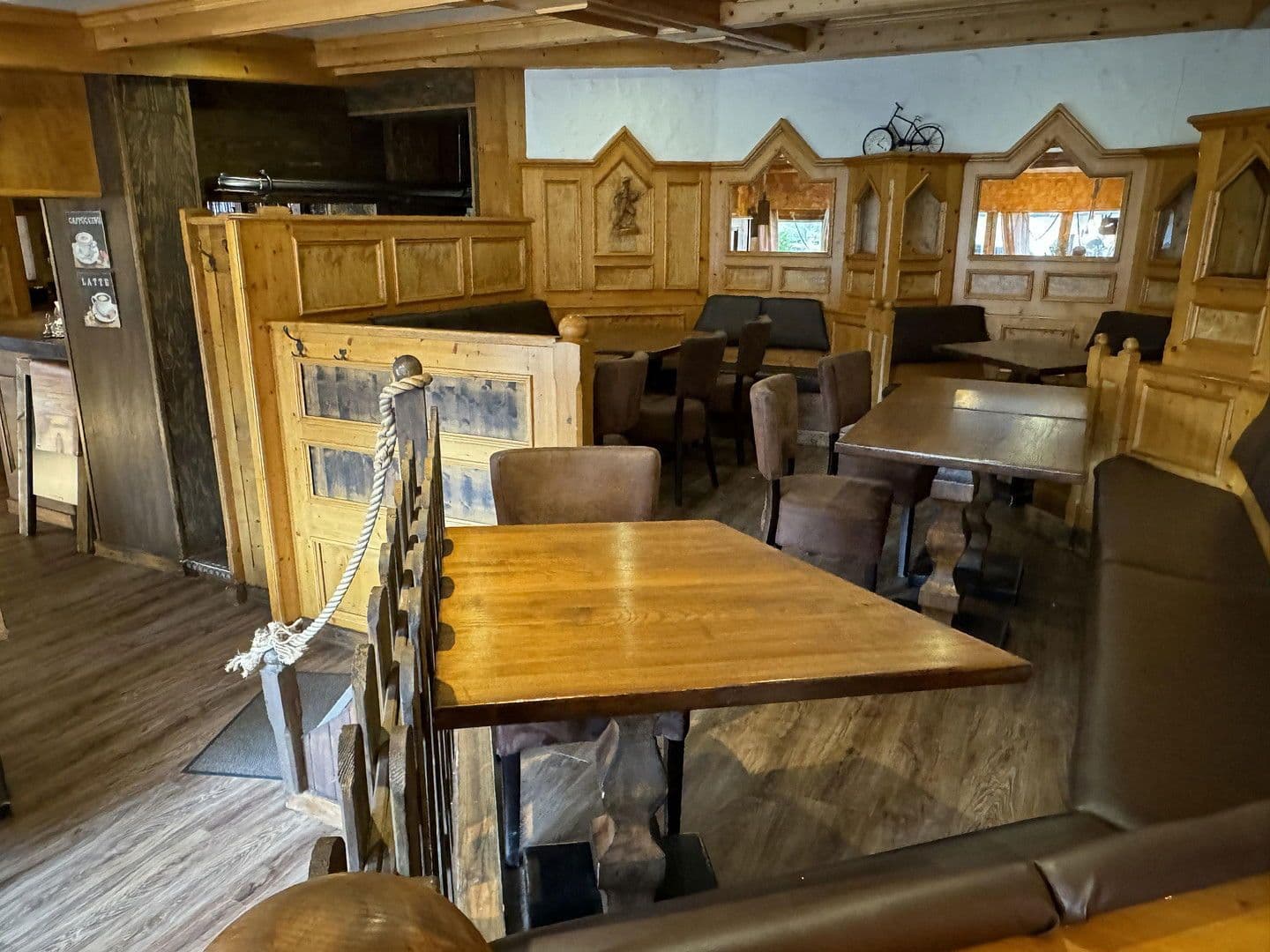 Prodej nebytového prostoru 398 m², Kurhausweg 4, Goslar, Dolní Sasko Prodej nebytového prostoru 398 m², Kurhausweg 4, Goslar, Dolní Sasko