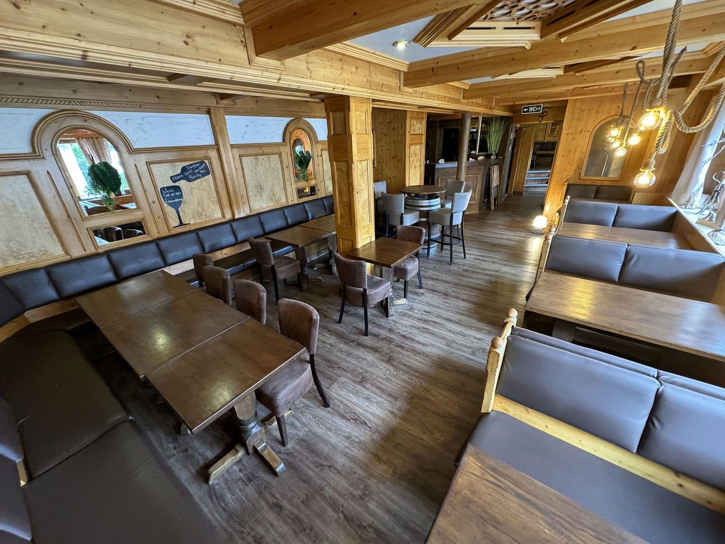 Prodej nebytového prostoru 398 m², Kurhausweg 4, Goslar, Dolní Sasko Prodej nebytového prostoru 398 m², Kurhausweg 4, Goslar, Dolní Sasko