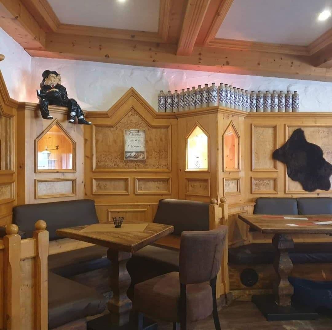 Prodej nebytového prostoru 398 m², Kurhausweg 4, Goslar, Dolní Sasko Prodej nebytového prostoru 398 m², Kurhausweg 4, Goslar, Dolní Sasko