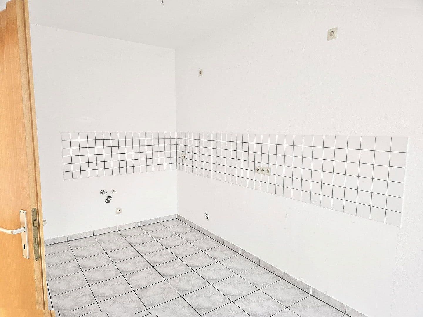 Pronájem bytu 3+1 67 m², Conrad Clauß Straße 20, Hohenstein-Ernstthal, Sasko Pronájem bytu 3+1 67 m², Conrad Clauß Straße 20, Hohenstein-Ernstthal, Sasko