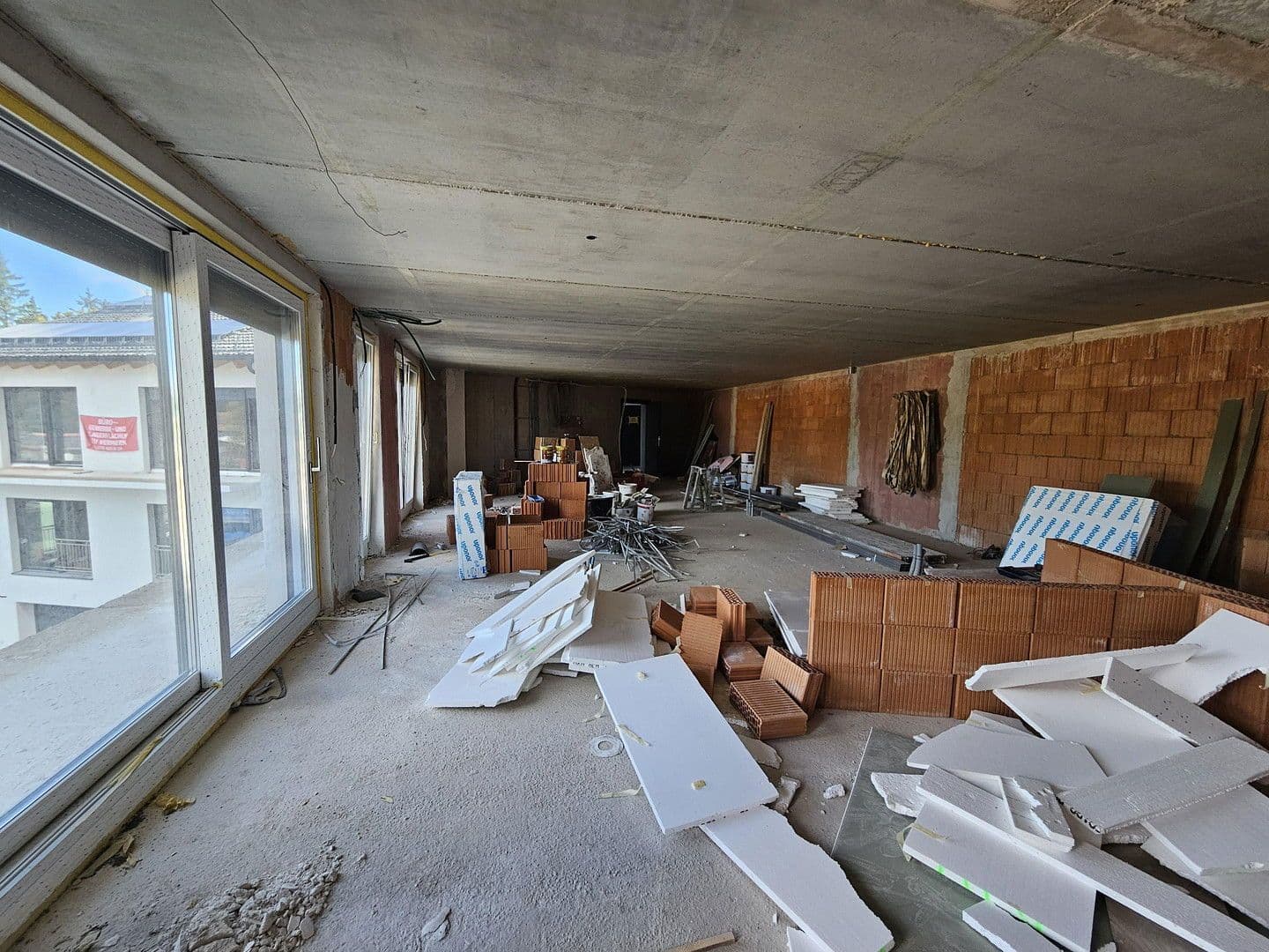 Pronájem nebytového prostoru 1.600 m², Im Farchet, Bad Tölz, Bavorsko Pronájem nebytového prostoru 1.600 m², Im Farchet, Bad Tölz, Bavorsko