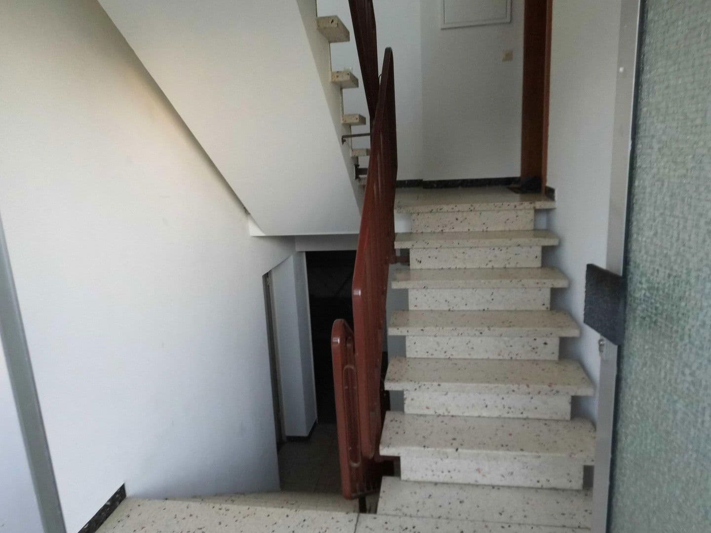 Pronájem bytu 2+1 50 m², Marienburger Str. 6, Stuttgart, Bádensko-Württembersko Pronájem bytu 2+1 50 m², Marienburger Str. 6, Stuttgart, Bádensko-Württembersko