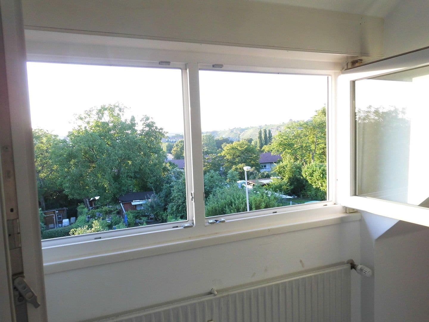 Pronájem bytu 2+1 50 m², Marienburger Str. 6, Stuttgart, Bádensko-Württembersko Pronájem bytu 2+1 50 m², Marienburger Str. 6, Stuttgart, Bádensko-Württembersko