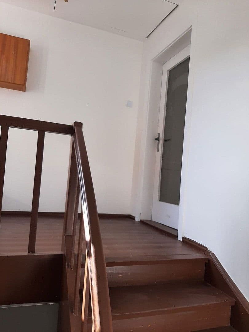 Pronájem bytu 6+1 100 m², Schönbrunn, Landshut, Bavorsko Pronájem bytu 6+1 100 m², Schönbrunn, Landshut, Bavorsko