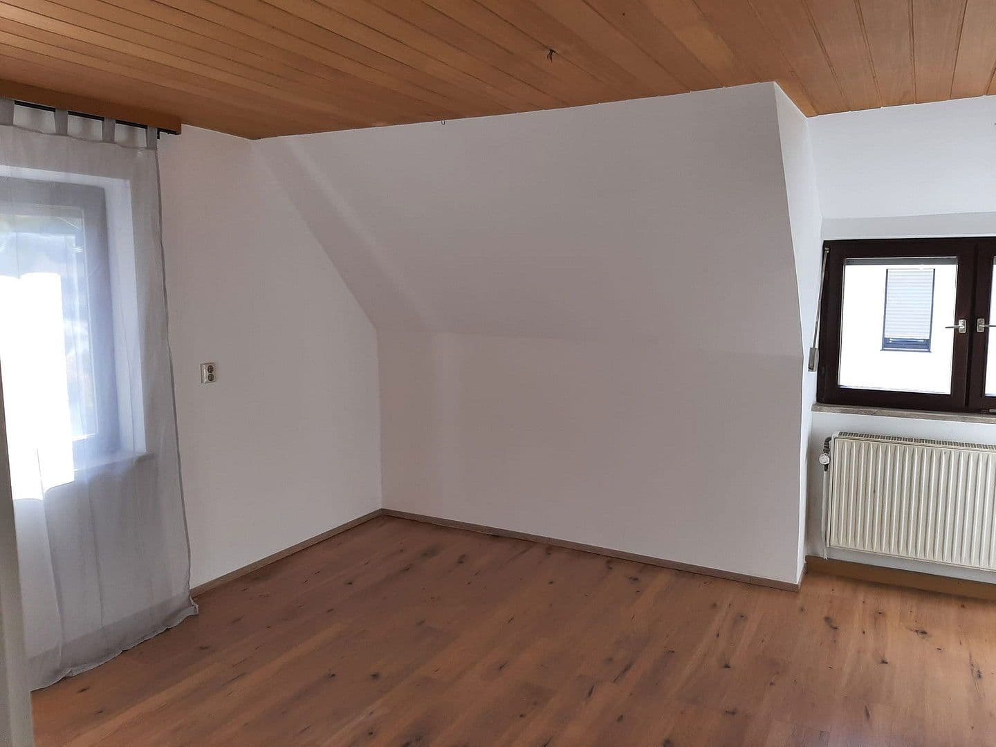 Pronájem bytu 6+1 100 m², Schönbrunn, Landshut, Bavorsko Pronájem bytu 6+1 100 m², Schönbrunn, Landshut, Bavorsko