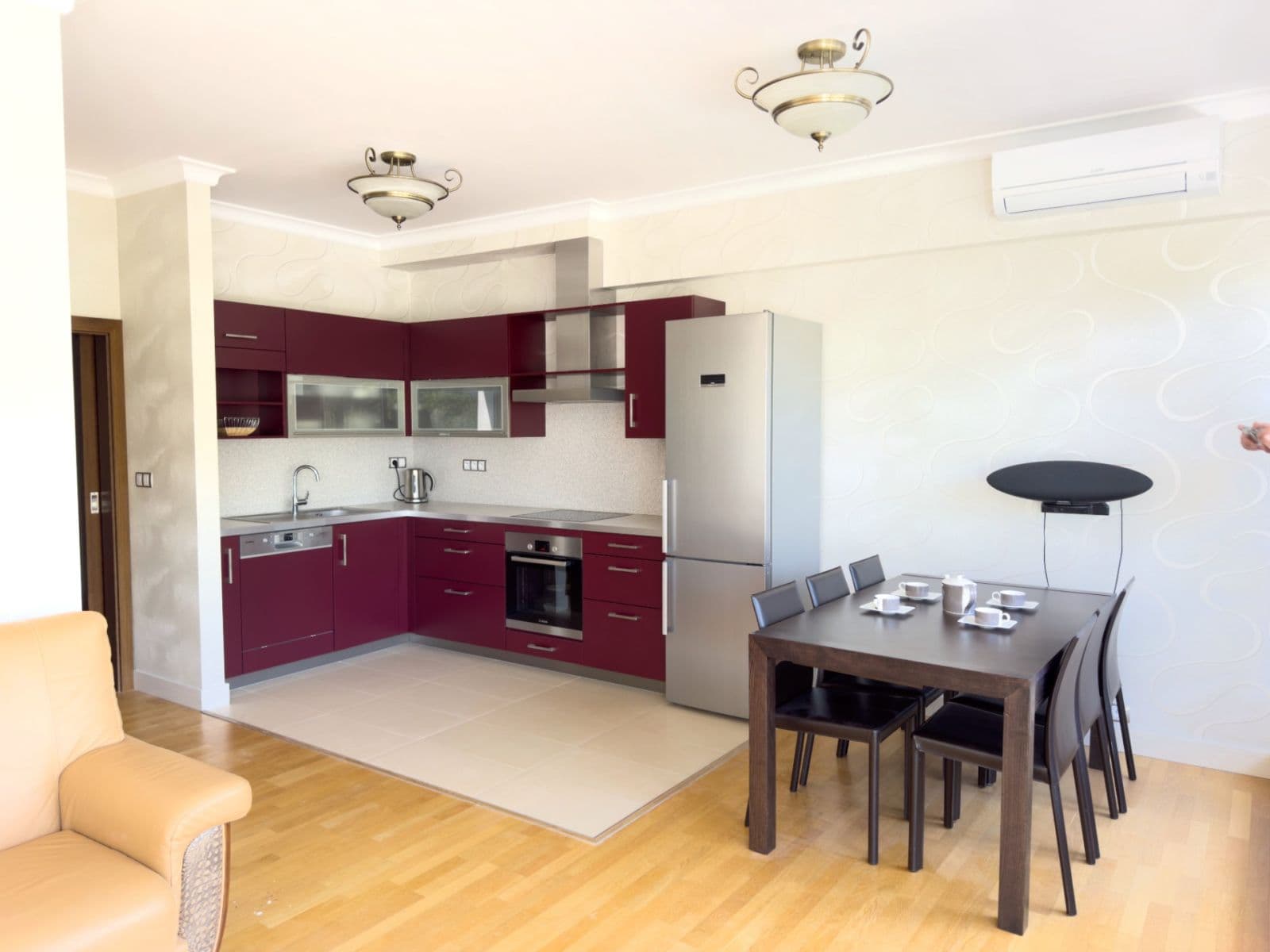 Prodej bytu 3+kk 96 m², Pražská silnice, Karlovy Vary, Karlovarský kraj Prodej bytu 3+kk 96 m², Pražská silnice, Karlovy Vary, Karlovarský kraj