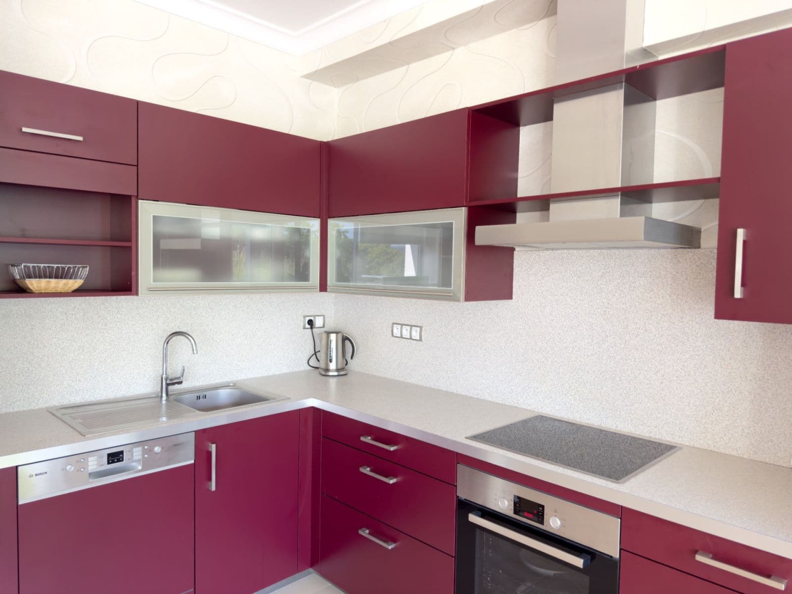 Prodej bytu 3+kk 96 m², Pražská silnice, Karlovy Vary, Karlovarský kraj Prodej bytu 3+kk 96 m², Pražská silnice, Karlovy Vary, Karlovarský kraj