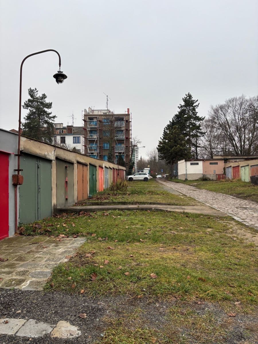 Pronájem garáže 16 m², Červinkova, Brno, Jihomoravský kraj Pronájem garáže 16 m², Červinkova, Brno, Jihomoravský kraj