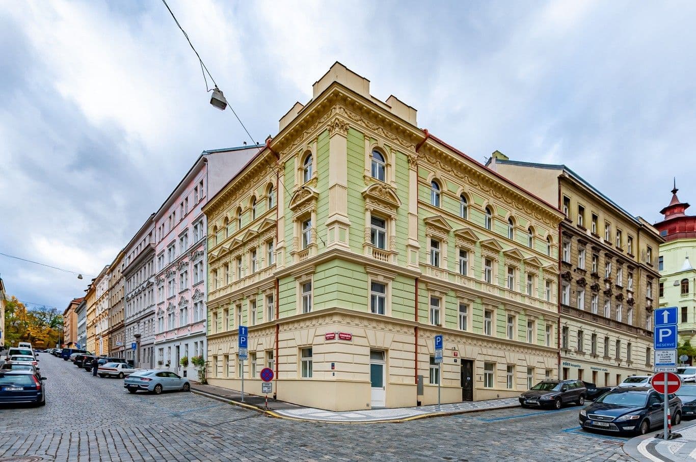 Pronájem bytu 1+kk 18 m², Černomořská, Praha, Praha Pronájem bytu 1+kk 18 m², Černomořská, Praha, Praha