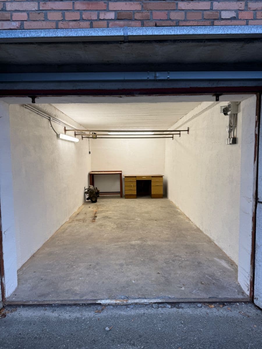 Pronájem garáže 12 m², Boněcko I, Zlín, Zlínský kraj Pronájem garáže 12 m², Boněcko I, Zlín, Zlínský kraj