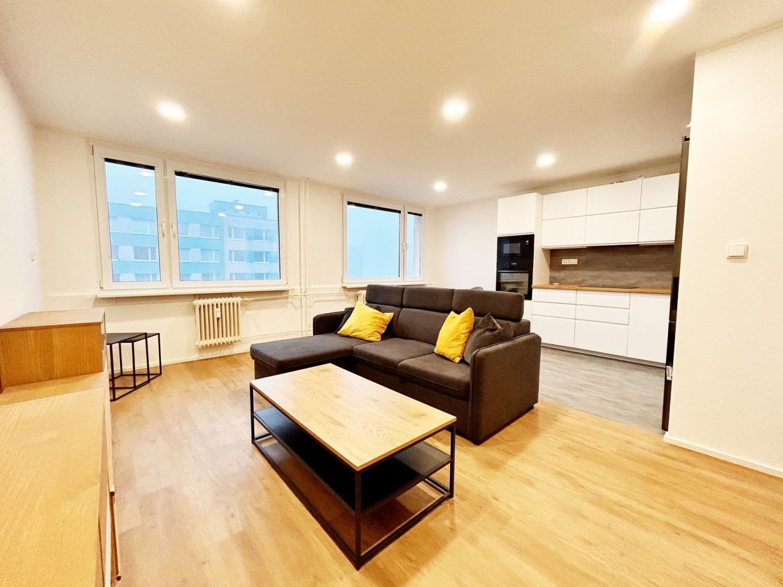 Pronájem bytu 3+kk 68 m², Děčínská, Kladno, Středočeský kraj Pronájem bytu 3+kk 68 m², Děčínská, Kladno, Středočeský kraj