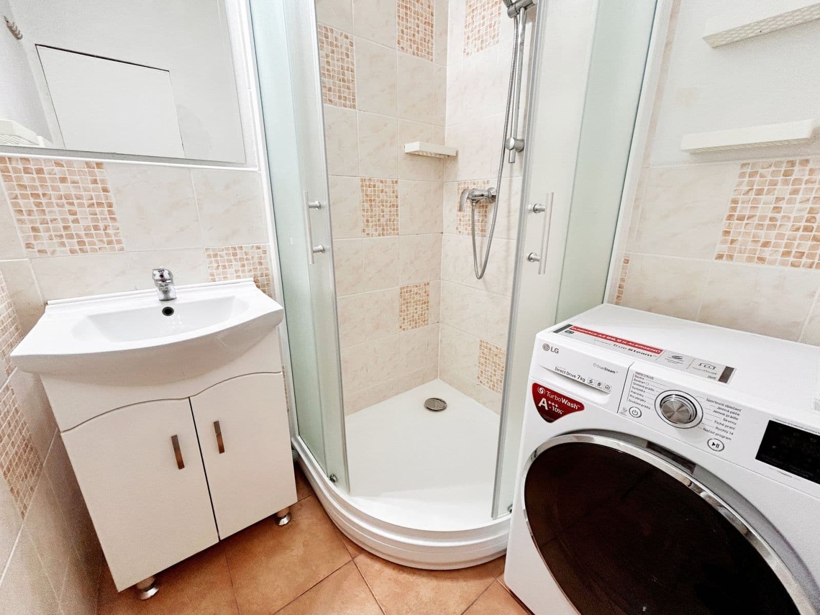 Pronájem bytu 3+kk 68 m², Děčínská, Kladno, Středočeský kraj Pronájem bytu 3+kk 68 m², Děčínská, Kladno, Středočeský kraj