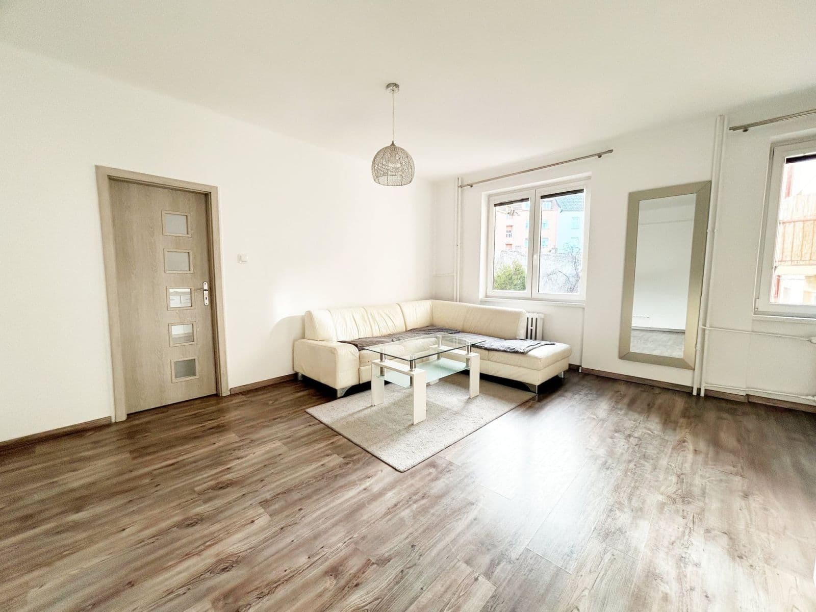 Pronájem bytu 2+kk 48 m², Spojovací, Praha, Praha Pronájem bytu 2+kk 48 m², Spojovací, Praha, Praha