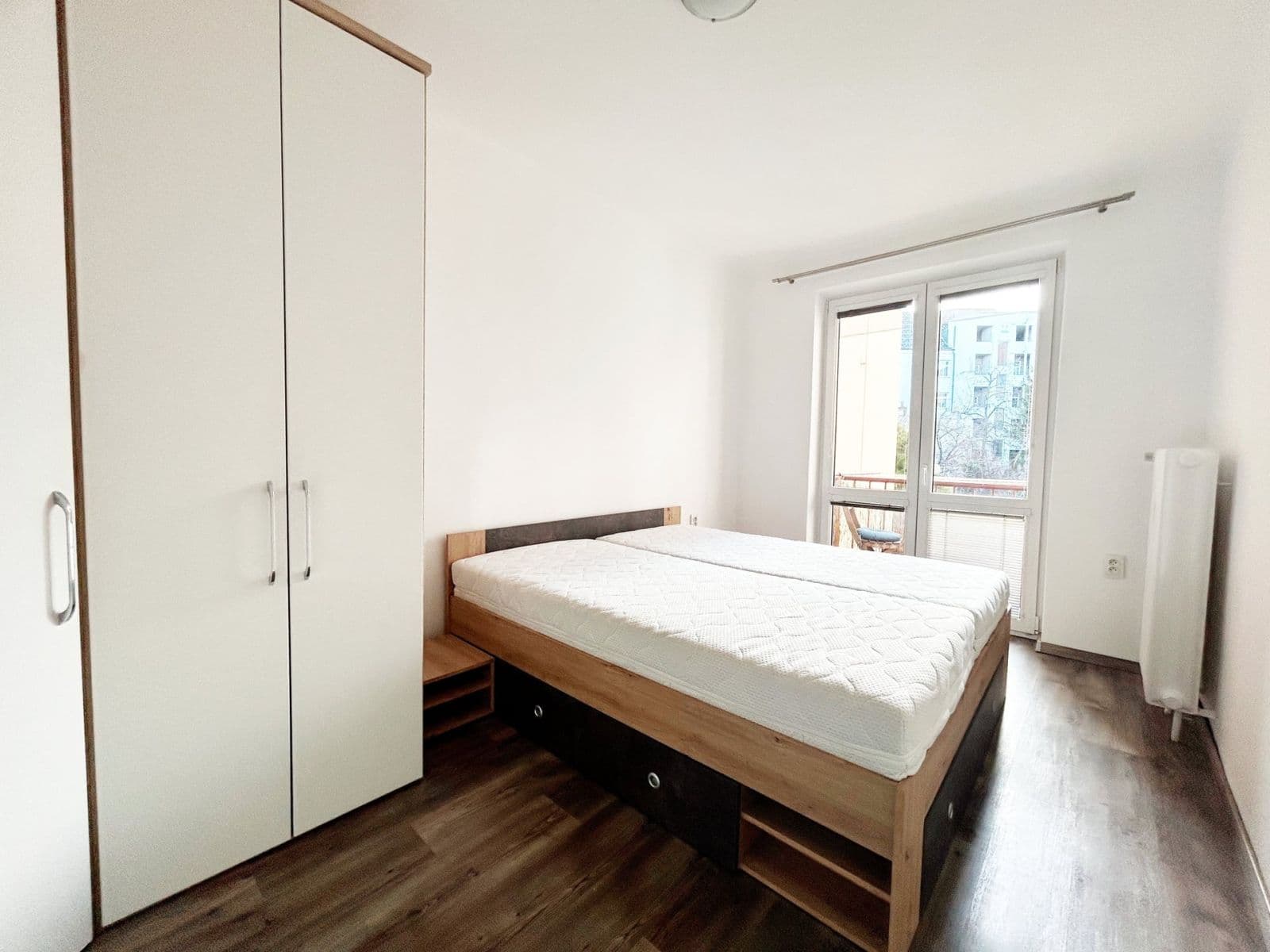 Pronájem bytu 2+kk 48 m², Spojovací, Praha, Praha Pronájem bytu 2+kk 48 m², Spojovací, Praha, Praha