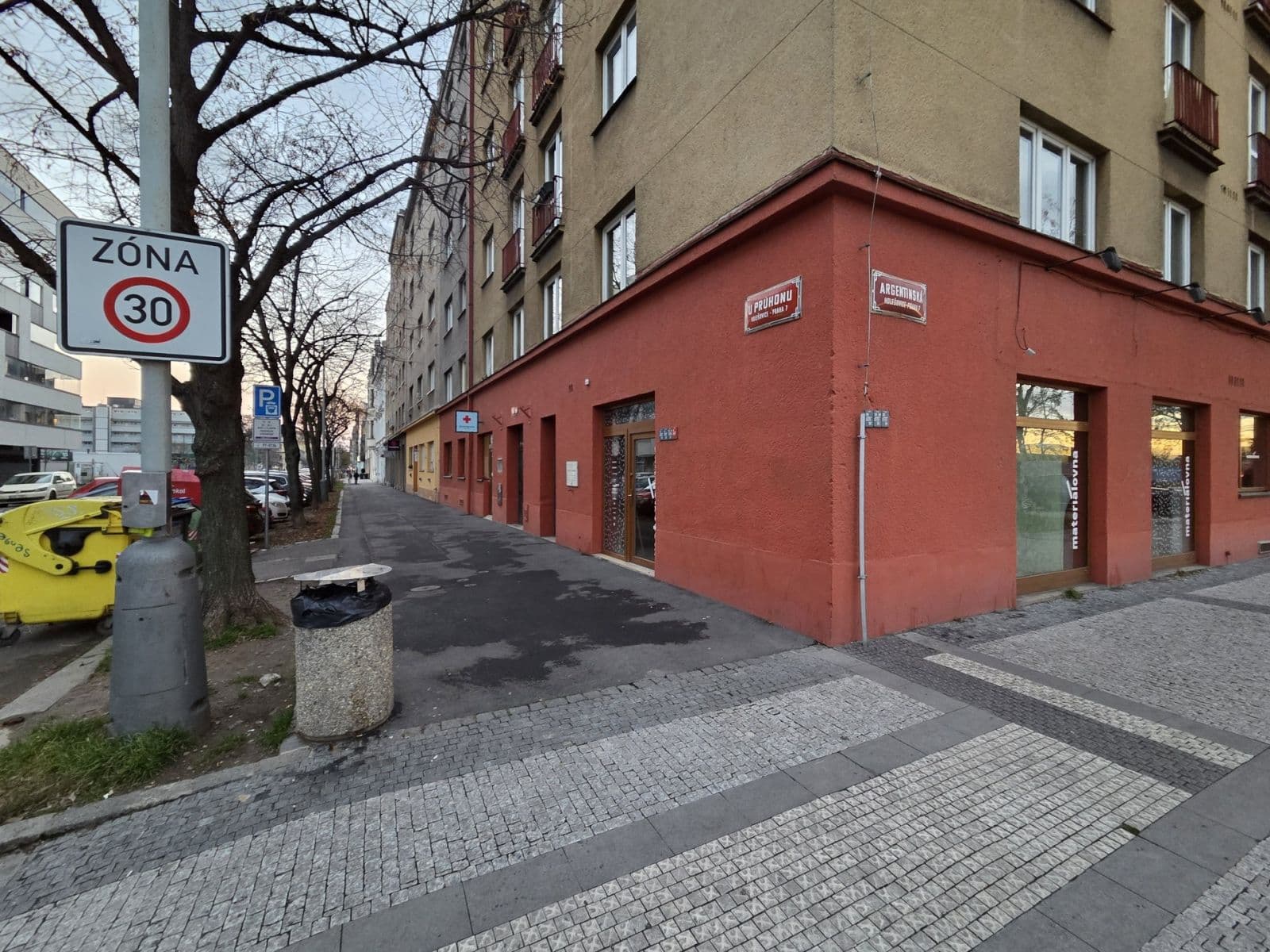 Pronájem bytu 2+kk 44 m², Argentinská, Praha, Praha Pronájem bytu 2+kk 44 m², Argentinská, Praha, Praha