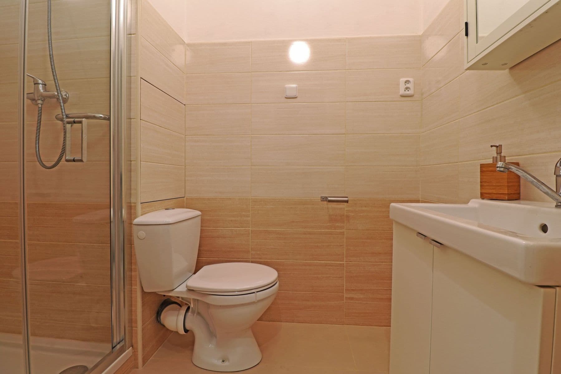 Pronájem bytu 2+kk 44 m², Argentinská, Praha, Praha Pronájem bytu 2+kk 44 m², Argentinská, Praha, Praha