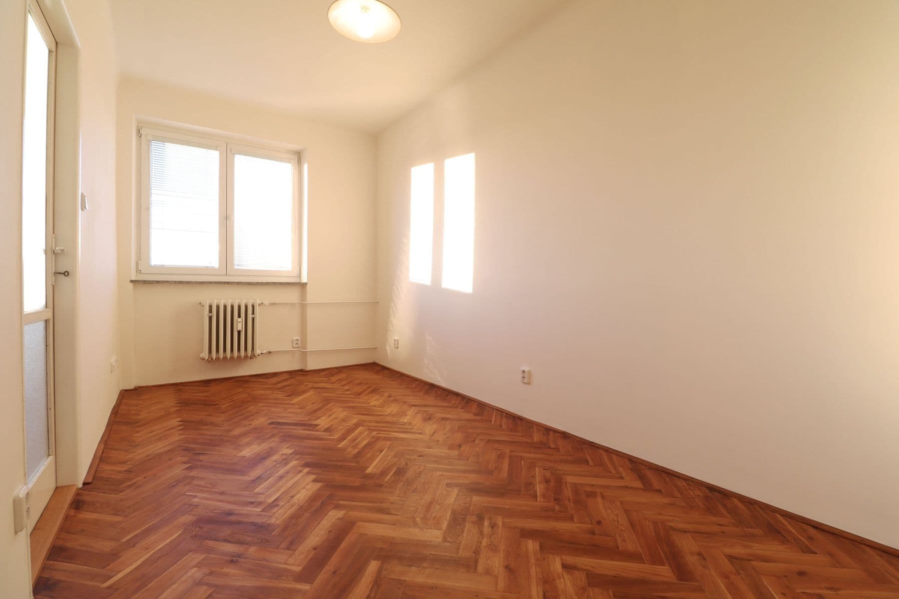 Pronájem bytu 2+kk 44 m², Argentinská, Praha, Praha Pronájem bytu 2+kk 44 m², Argentinská, Praha, Praha