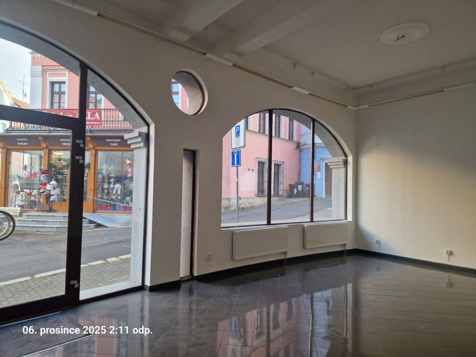 Pronájem nebytového prostoru 46 m², Zámecký vrch, Karlovy Vary, Karlovarský kraj Pronájem nebytového prostoru 46 m², Zámecký vrch, Karlovy Vary, Karlovarský kraj