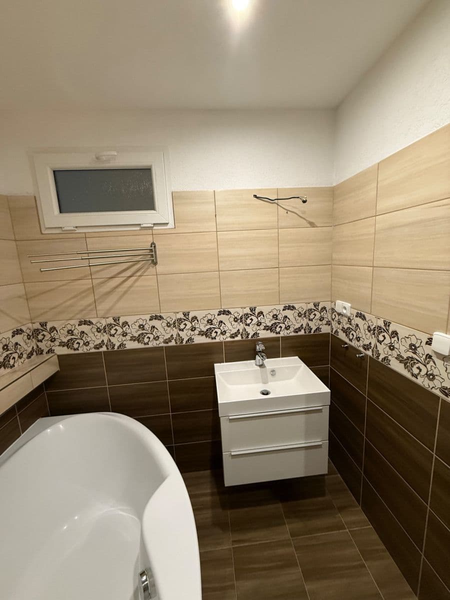 Prodej bytu 2+1 65 m², Pod Rozhlednou, Ústí nad Labem, Ústecký kraj Prodej bytu 2+1 65 m², Pod Rozhlednou, Ústí nad Labem, Ústecký kraj