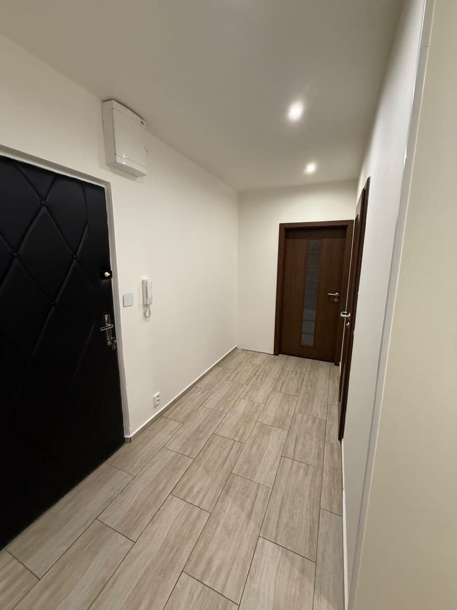 Prodej bytu 2+1 65 m², Pod Rozhlednou, Ústí nad Labem, Ústecký kraj Prodej bytu 2+1 65 m², Pod Rozhlednou, Ústí nad Labem, Ústecký kraj