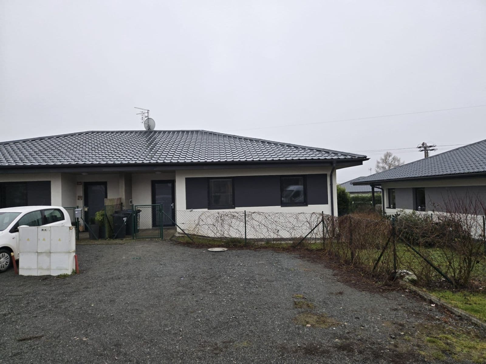 Prodej domu 115 m², pozemek 446 m², Malá Hraštice, Středočeský kraj Prodej domu 115 m², pozemek 446 m², Malá Hraštice, Středočeský kraj