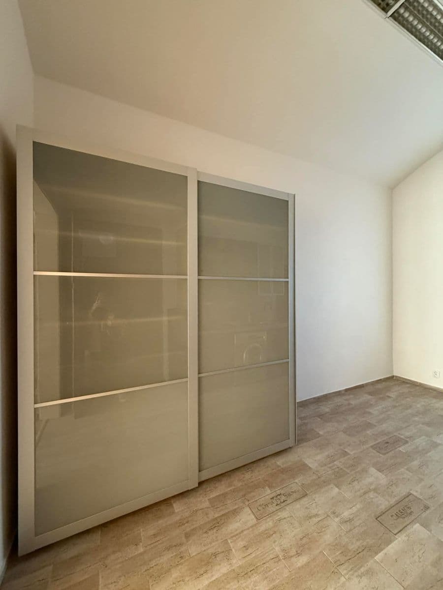 Pronájem bytu 1+1 34 m², Ovenecká, Praha, Praha Pronájem bytu 1+1 34 m², Ovenecká, Praha, Praha