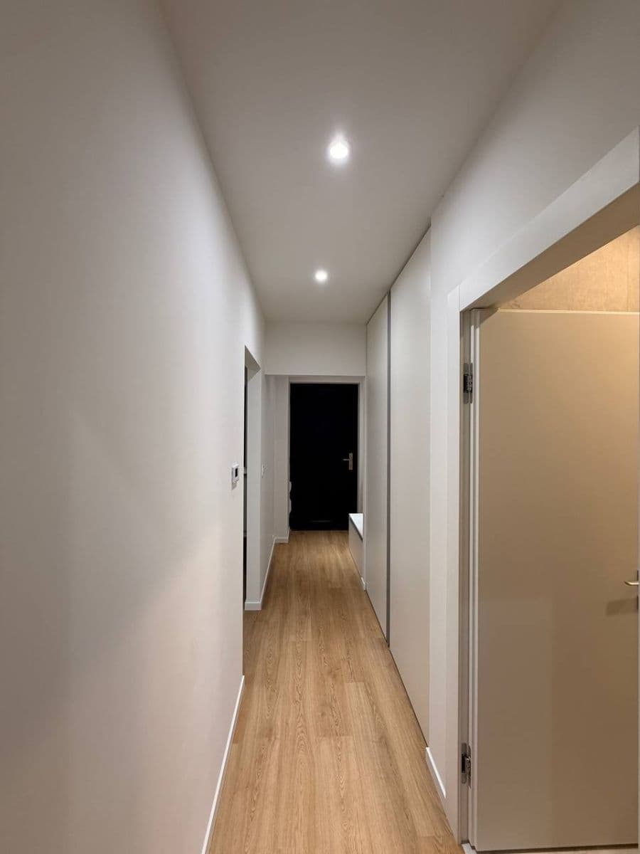 Pronájem bytu 2+kk 40 m², Krátká, Postřižín, Středočeský kraj Pronájem bytu 2+kk 40 m², Krátká, Postřižín, Středočeský kraj