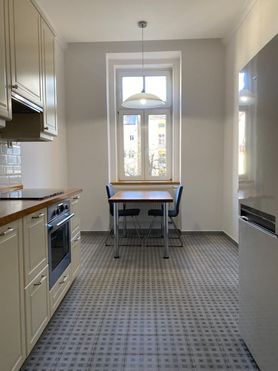 Prodej bytu 2+1 70 m², Lublaňská, Praha, Praha Prodej bytu 2+1 70 m², Lublaňská, Praha, Praha