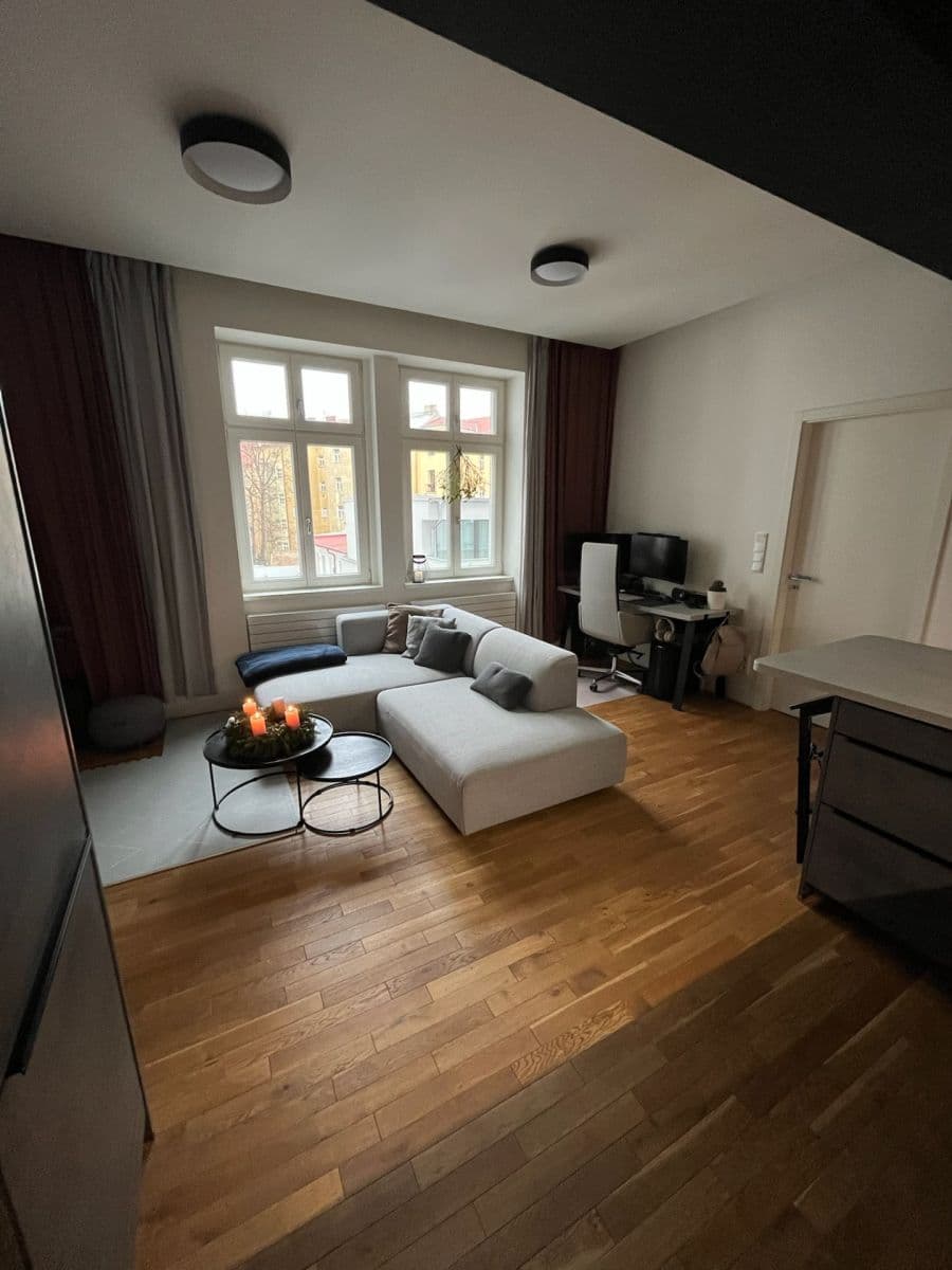 Pronájem bytu 2+kk 50 m², Oldřichova, Praha, Praha Pronájem bytu 2+kk 50 m², Oldřichova, Praha, Praha