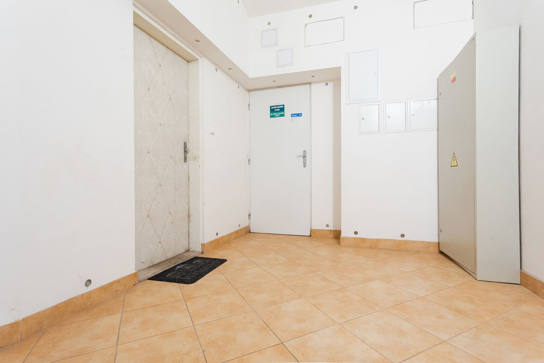 Prodej bytu 1+1 48 m², Finská, Praha, Praha Prodej bytu 1+1 48 m², Finská, Praha, Praha