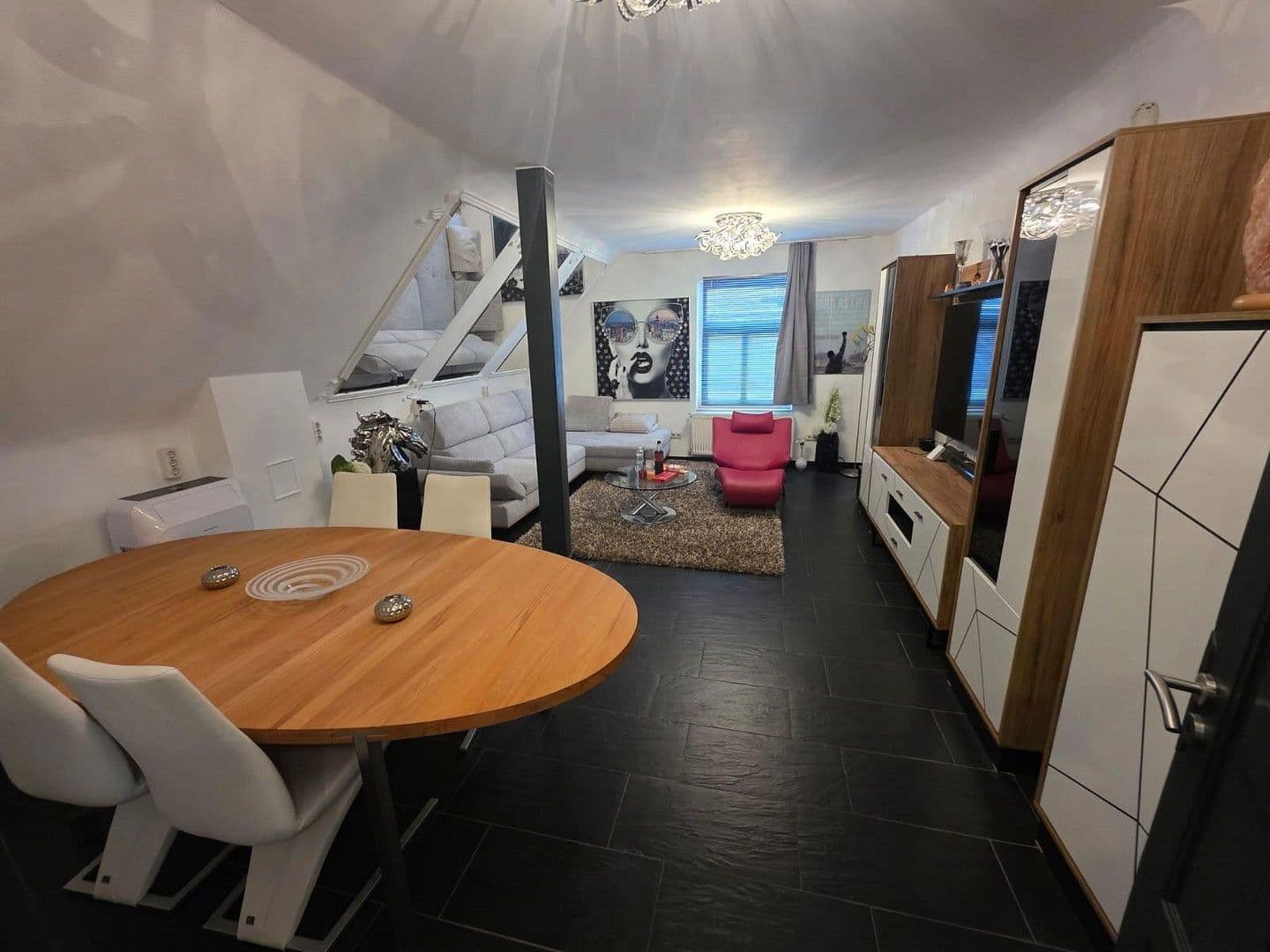 Prodej domu 326 m², pozemek 600 m², Saarlouis, Země Sársko Prodej domu 326 m², pozemek 600 m², Saarlouis, Země Sársko