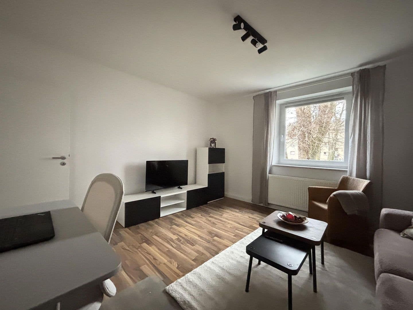 Pronájem bytu 2+1 56 m², Lerchenfeldstraße 4, Regensburg, Bavorsko Pronájem bytu 2+1 56 m², Lerchenfeldstraße 4, Regensburg, Bavorsko