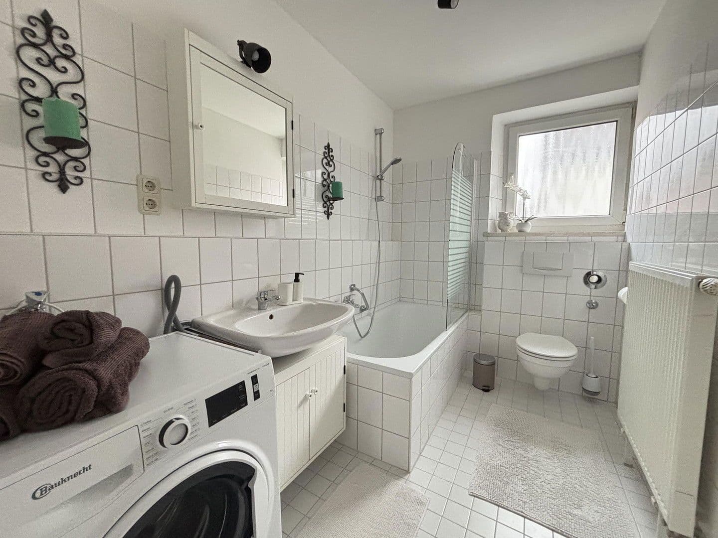 Pronájem bytu 2+1 56 m², Lerchenfeldstraße 4, Regensburg, Bavorsko Pronájem bytu 2+1 56 m², Lerchenfeldstraße 4, Regensburg, Bavorsko