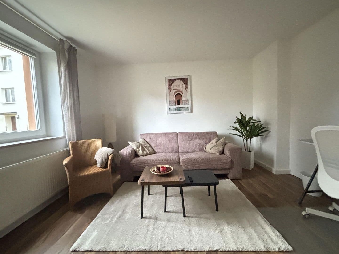 Pronájem bytu 2+1 56 m², Lerchenfeldstraße 4, Regensburg, Bavorsko Pronájem bytu 2+1 56 m², Lerchenfeldstraße 4, Regensburg, Bavorsko