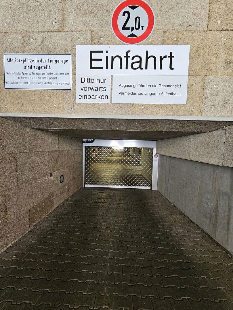 Pronájem bytu 4+1 126 m², Karlsruhe, Bádensko-Württembersko Pronájem bytu 4+1 126 m², Karlsruhe, Bádensko-Württembersko