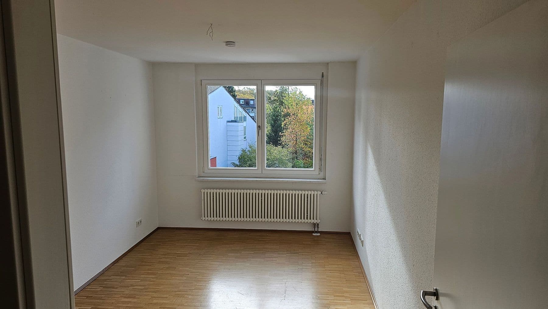 Pronájem bytu 4+1 126 m², Karlsruhe, Bádensko-Württembersko Pronájem bytu 4+1 126 m², Karlsruhe, Bádensko-Württembersko