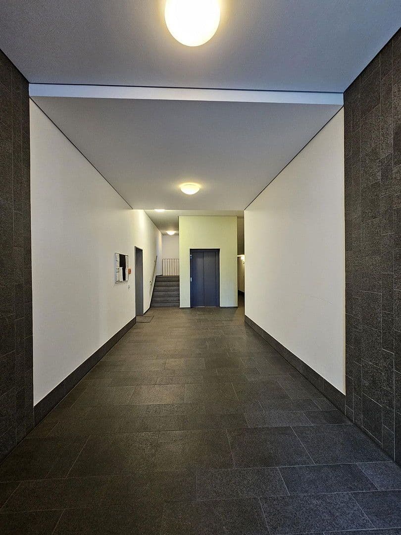 Pronájem bytu 4+1 126 m², Karlsruhe, Bádensko-Württembersko Pronájem bytu 4+1 126 m², Karlsruhe, Bádensko-Württembersko