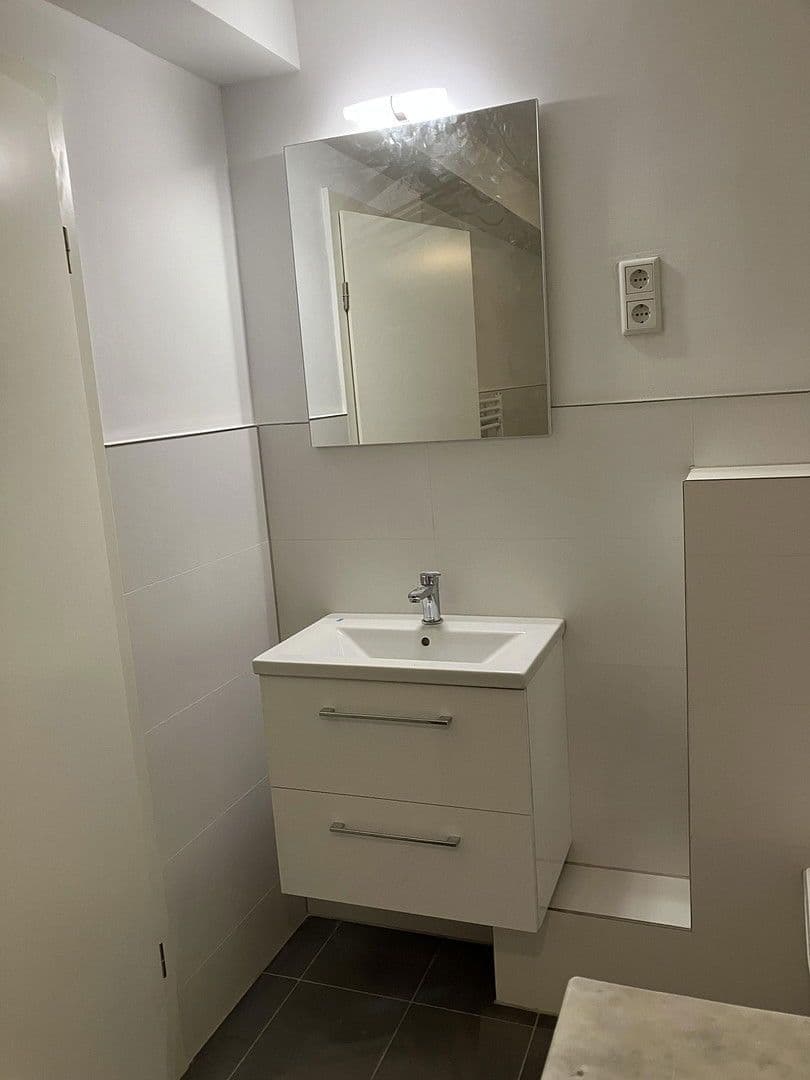 Pronájem bytu 2+1 85 m², Siegburg, Severní Porýní-Vestfálsko Pronájem bytu 2+1 85 m², Siegburg, Severní Porýní-Vestfálsko