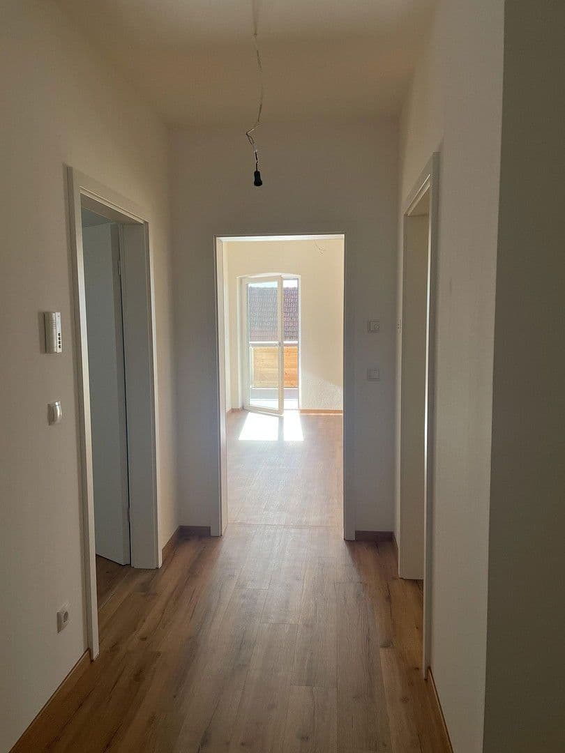 Pronájem bytu 4+1 92 m², Marktplatz 11, Untergriesbach, Bavorsko Pronájem bytu 4+1 92 m², Marktplatz 11, Untergriesbach, Bavorsko