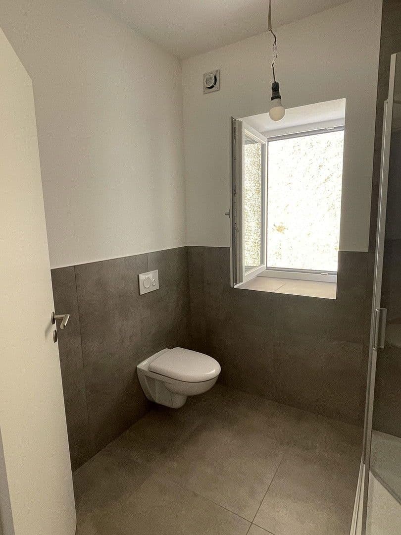 Pronájem bytu 4+1 92 m², Marktplatz 11, Untergriesbach, Bavorsko Pronájem bytu 4+1 92 m², Marktplatz 11, Untergriesbach, Bavorsko