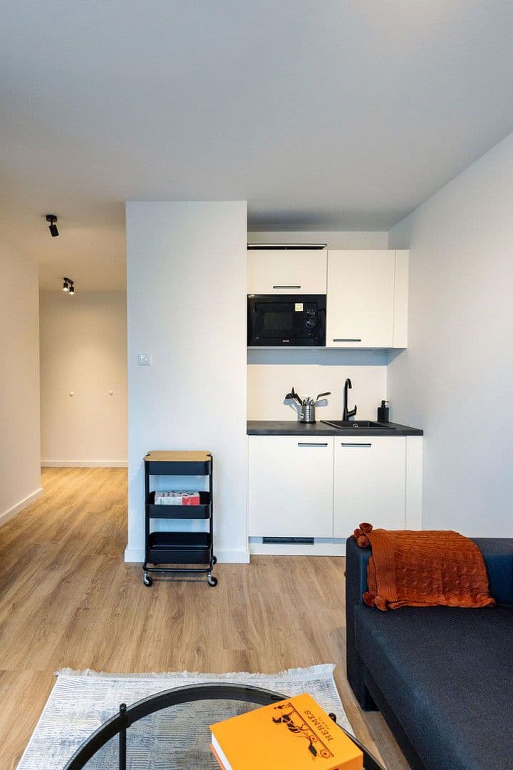 Pronájem bytu 1+1 20 m², Berlin, Berlín Pronájem bytu 1+1 20 m², Berlin, Berlín