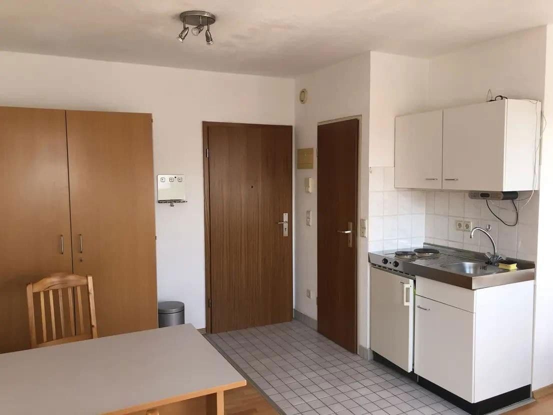 Pronájem bytu 1+1 22 m², Halmhuberstrasse 10-14, Mannheim-Rheinau, Bádensko-Württembersko Pronájem bytu 1+1 22 m², Halmhuberstrasse 10-14, Mannheim-Rheinau, Bádensko-Württembersko