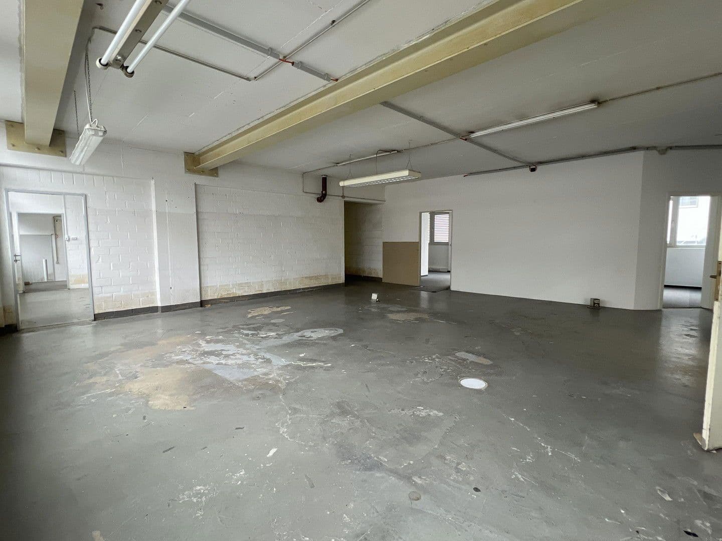 Pronájem kanceláře 1.000 m², Leverkusen, Severní Porýní-Vestfálsko Pronájem kanceláře 1.000 m², Leverkusen, Severní Porýní-Vestfálsko