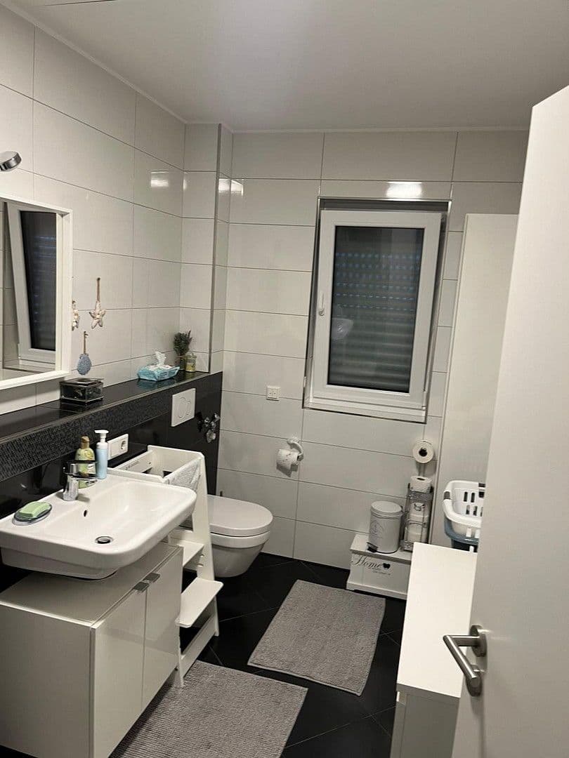 Pronájem bytu 3+1 77 m², Nordhäuser Weg 10a, Gießen, Hessen Pronájem bytu 3+1 77 m², Nordhäuser Weg 10a, Gießen, Hessen