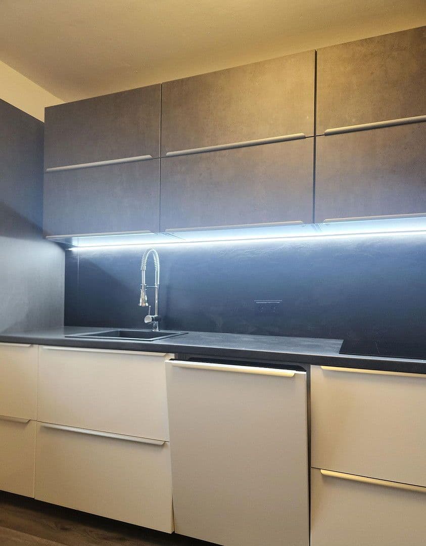 Pronájem bytu 2+1 60 m², Nürnberg, Bavorsko Pronájem bytu 2+1 60 m², Nürnberg, Bavorsko