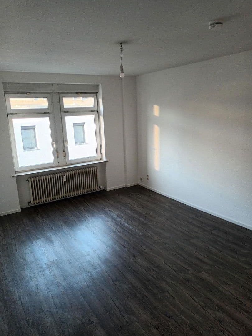 Pronájem bytu 3+1 75 m², Frankfurt am Main, Hessen Pronájem bytu 3+1 75 m², Frankfurt am Main, Hessen