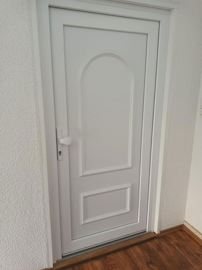 Pronájem bytu 3+1 75 m², Frankfurt am Main, Hessen Pronájem bytu 3+1 75 m², Frankfurt am Main, Hessen