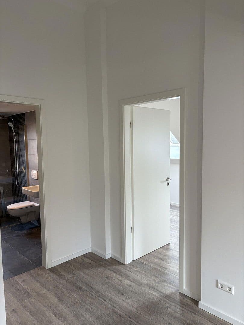 Pronájem bytu 2+1 68 m², Kienhorststr. 103A, Berlin, Berlín Pronájem bytu 2+1 68 m², Kienhorststr. 103A, Berlin, Berlín