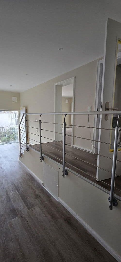 Pronájem bytu 2+1 57 m², Schmidtstraße 8, Rüdesheim am Rhein, Hessen Pronájem bytu 2+1 57 m², Schmidtstraße 8, Rüdesheim am Rhein, Hessen