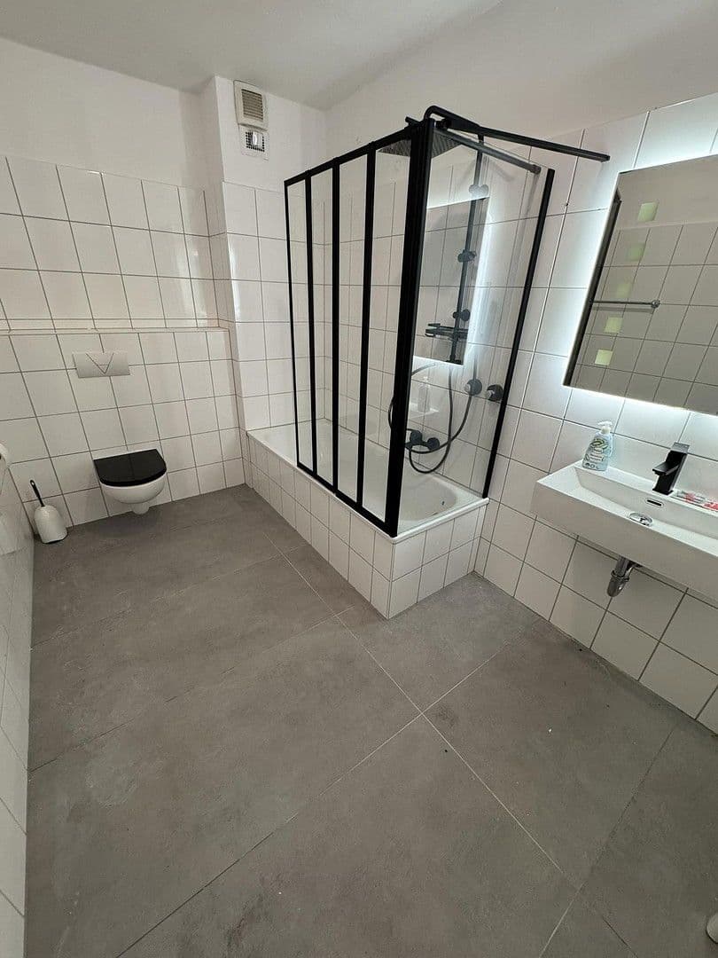 Pronájem bytu 3+1 88 m², Fontanestr. 5, Lüdenscheid, Severní Porýní-Vestfálsko Pronájem bytu 3+1 88 m², Fontanestr. 5, Lüdenscheid, Severní Porýní-Vestfálsko